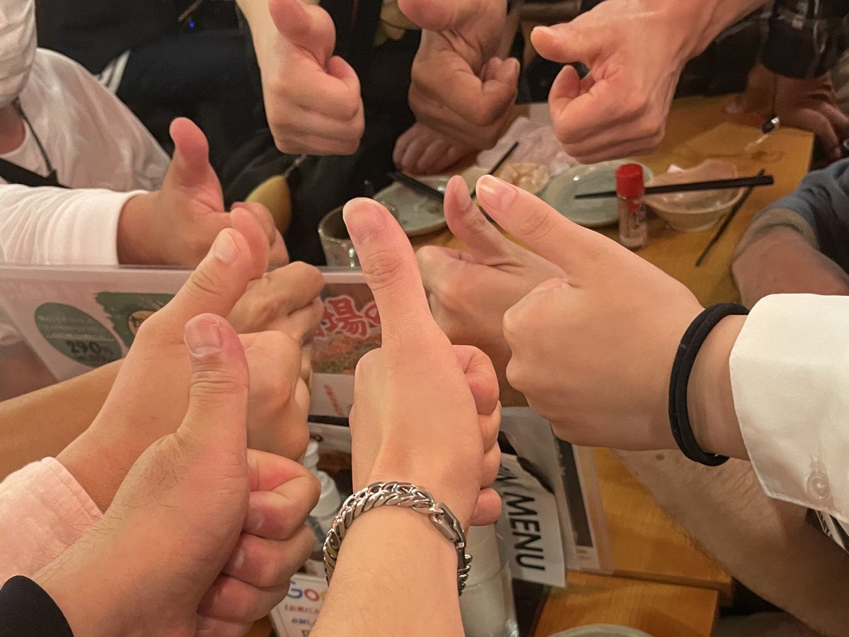 mita1018's tweet photo. エスカラオフ会
あまりにも楽しすぎた✨
🧟とみんながいなければ
アイドルさんの
ライブに通う事もなかった✨
ぽーるさん&えるかさんがいなければ
写真を趣味にする事もなかった✨
解散して2年たったけど
みんなの事が大好きです🤗💕
※告白ではありません
素敵な出逢いに感謝です💎
#SCARAT https://t.co/magpzOWuSX
