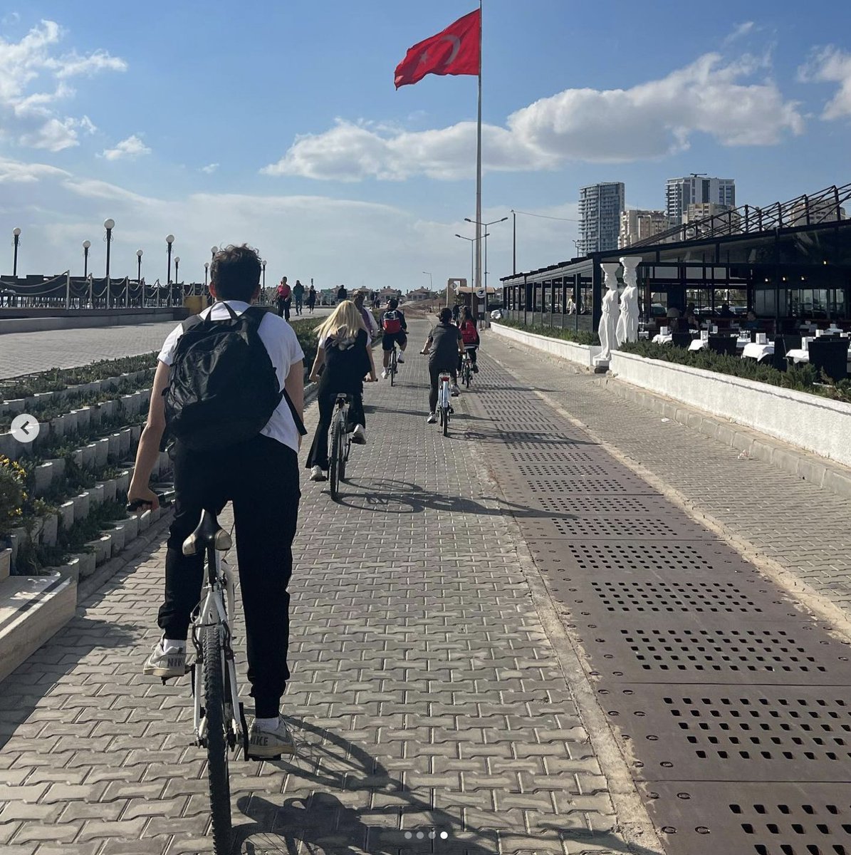 İzmir, Ege, Göztepe ve Mavişehir Rotaract Kulüpleri olarak her sene geleneksel olarak gerçekleştirdiğimiz ‘Bas Pedala Etkinliğimizi’, bu sene iklim krizi farkındalığında, 16 Ekim tarihinde gerçekleştirdik.

#rotaract #rotary #district2440