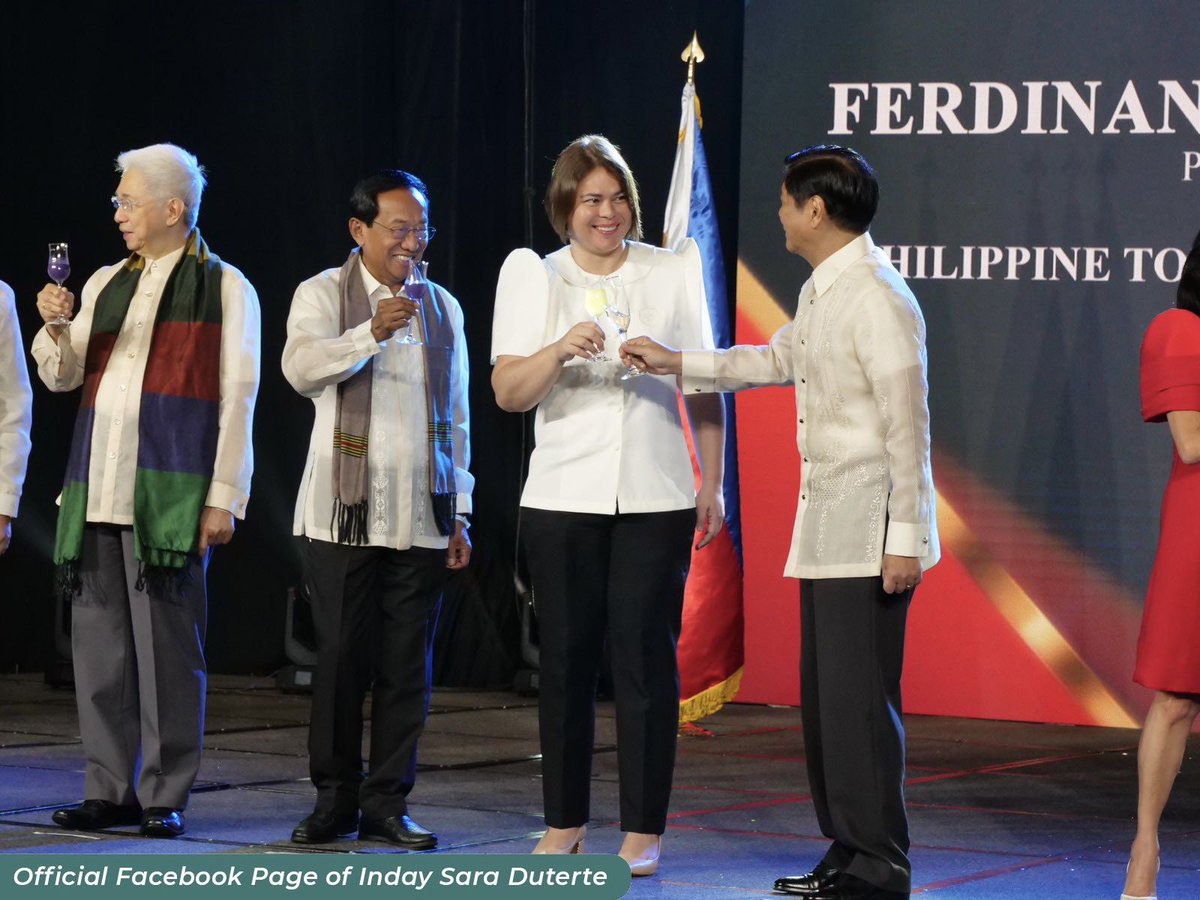 indaysara's tweet photo. Dumalo tayo ngayong gabi sa Philippine Tourism Industry Convergence Reception ng Department of Tourism sa SMX Convention Center.

Ipinagmalaki ni DOT Secretary Christina Frasco ang pagkilala sa Pilipinas ng New York-based global media company Condé Nast bilang isa (1/3) https://t.co/8BGvbKdeOG
