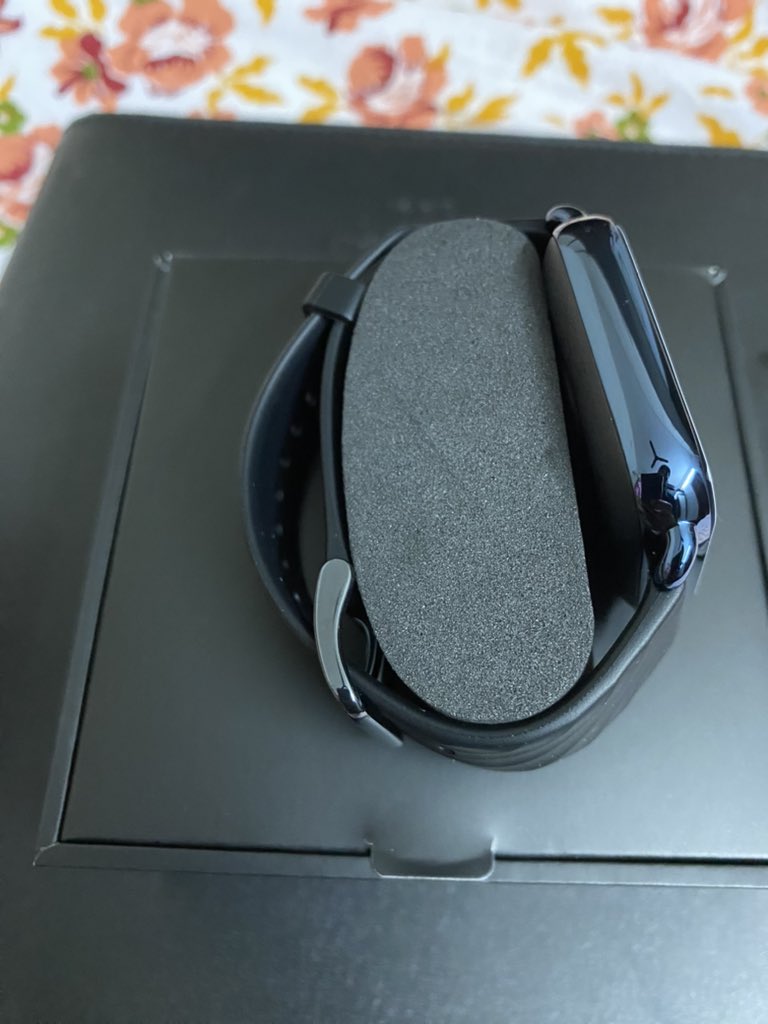 Veeramanim007's tweet image. #OnePlusNordWatch,#Oneplussupport #OneplusIN,#OneplusUS I have ordered Oneplus Nord watch with Midnight black and I Received deep blue case and Black strap.
I was following up with the customer care for getting correct product and i couldn’t get proper response from customercare