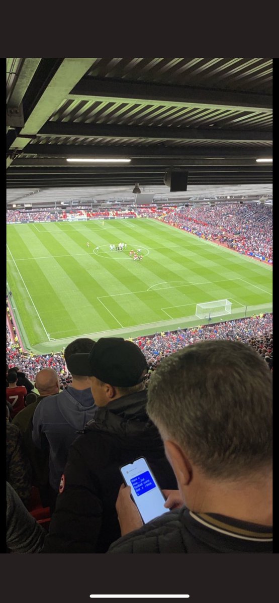 TrollFootball's tweet photo. A man of honor https://t.co/iEwITp9Zk7