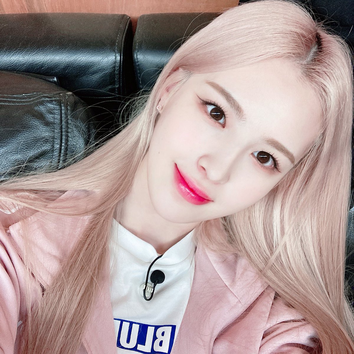 최애 헤어 탑 4 알려줄 데일리‼️

나는 포니테일❤️지그재그양갈래❤️슈크림머리에베레모❤️핑크머리 전부...