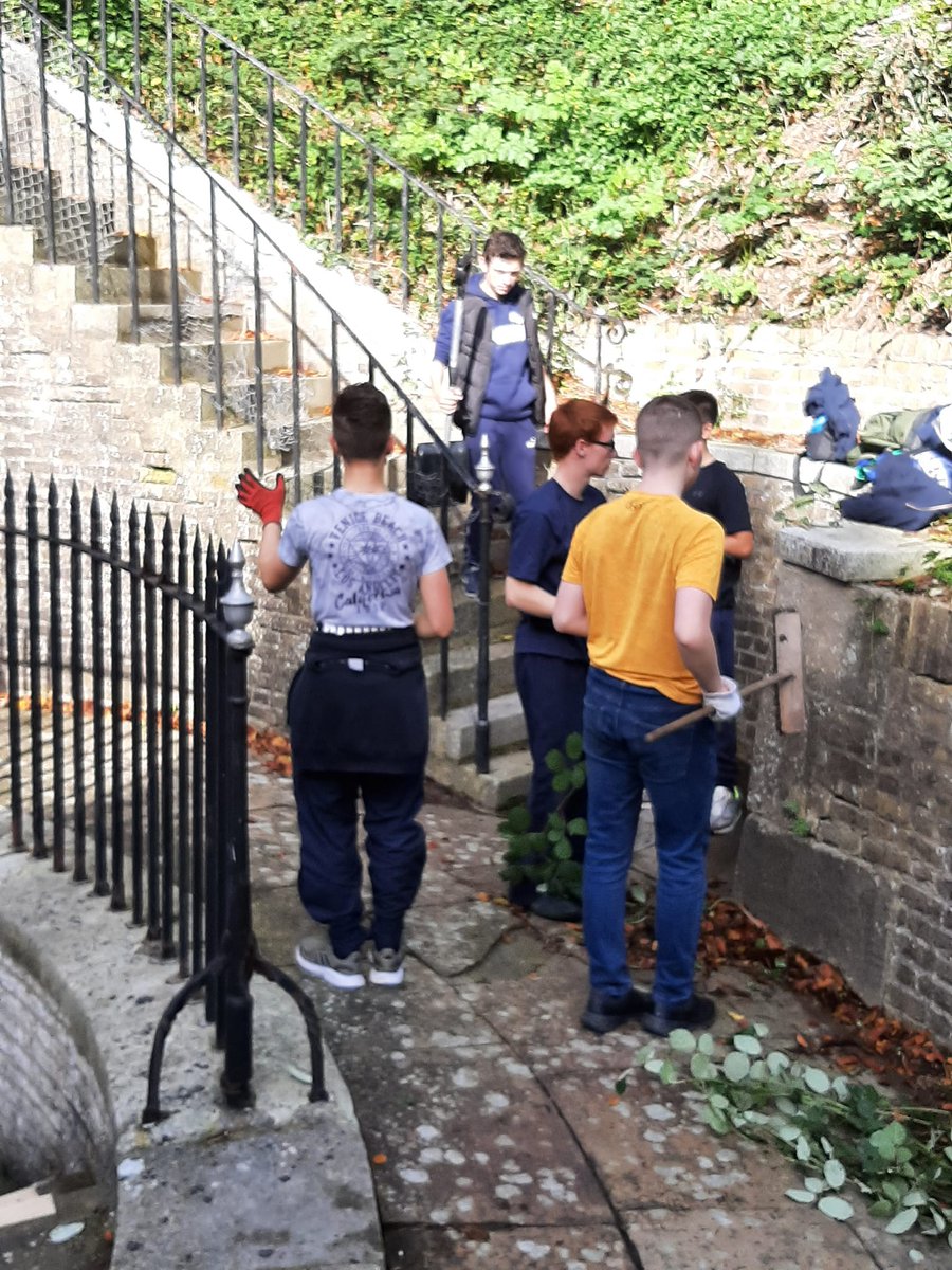 KentPoliceDover's tweet photo. #DoverVPC were out this weekend at #TheGrandShaft spiral staircase, helping with clearing and cleaning the site. Thank you to everyone who stopped for a chat. #Dover #PoliceCadets are passionate about keeping our local heritage sites great places to work and visit #HeritageTeam https://t.co/mkFBpQtyT9