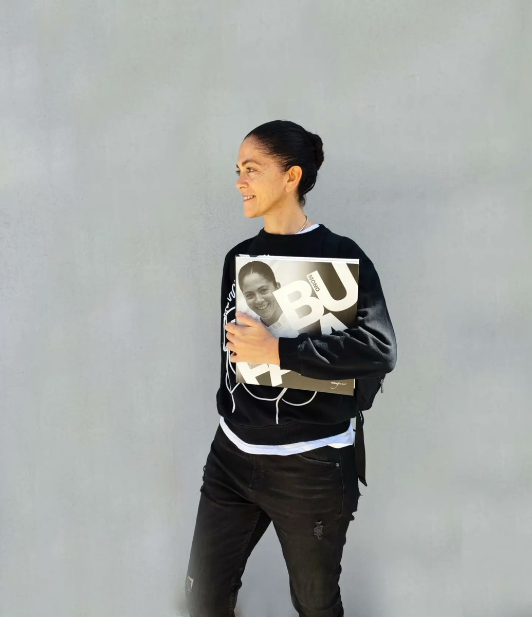 In partenza
#newbook 
#newcollection
#newtraditions 
#blackandwhite 
#newproject
#fashionstyle 
#fashiondesigner 
#ınstagood 
#instagourmet 
#instafoodporn 
@rosannamarzialeofficial 
<a href="/shop/">Shop</a>.rosannamarziale