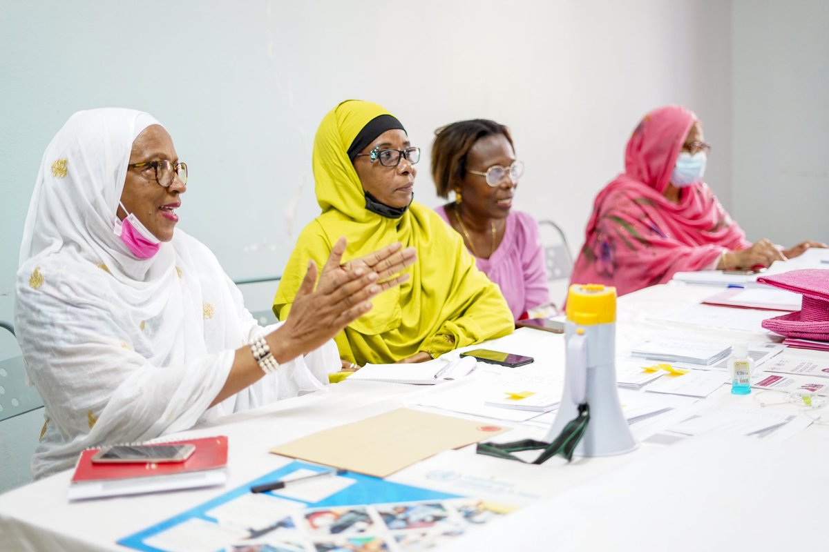 L’@aceigouvkm nous a rendu visite ce lundi pour soutenir nos activités car consciente de l’importance de la santé de la femme. 

Monsieur Raheem Attoumane nous a remis un chèque de 1 Millions de francs comorien qui contribuera à la prise en charge du dépistage de plusieurs femmes