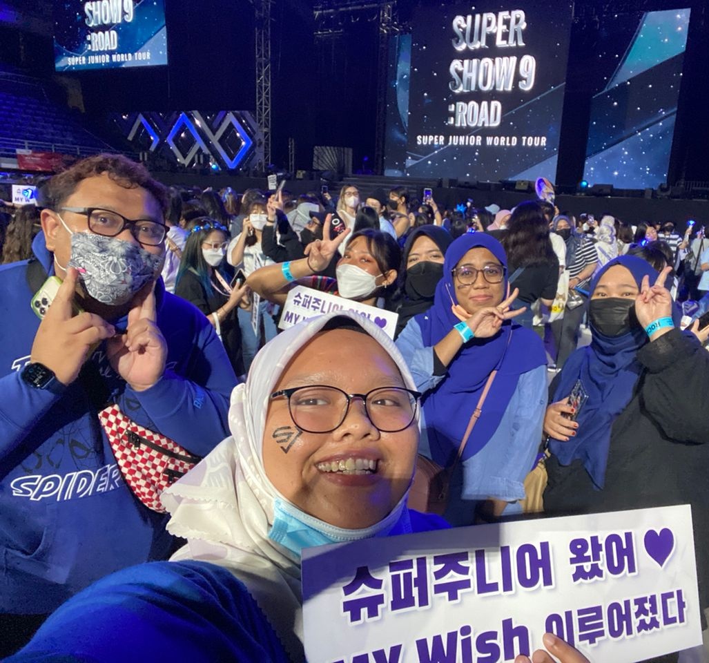 Will miss u guys.. Rasa mcm smlm konsertnya huhu.. Still x boleh move on.. Cpt oppa dtg sni lgi pls.. Ada lg  ELF nk jumpa tpi msg2 lain zone huhu.. Nxt time kita jumpa yerk.. Saranghae 💙 #SS9inKL