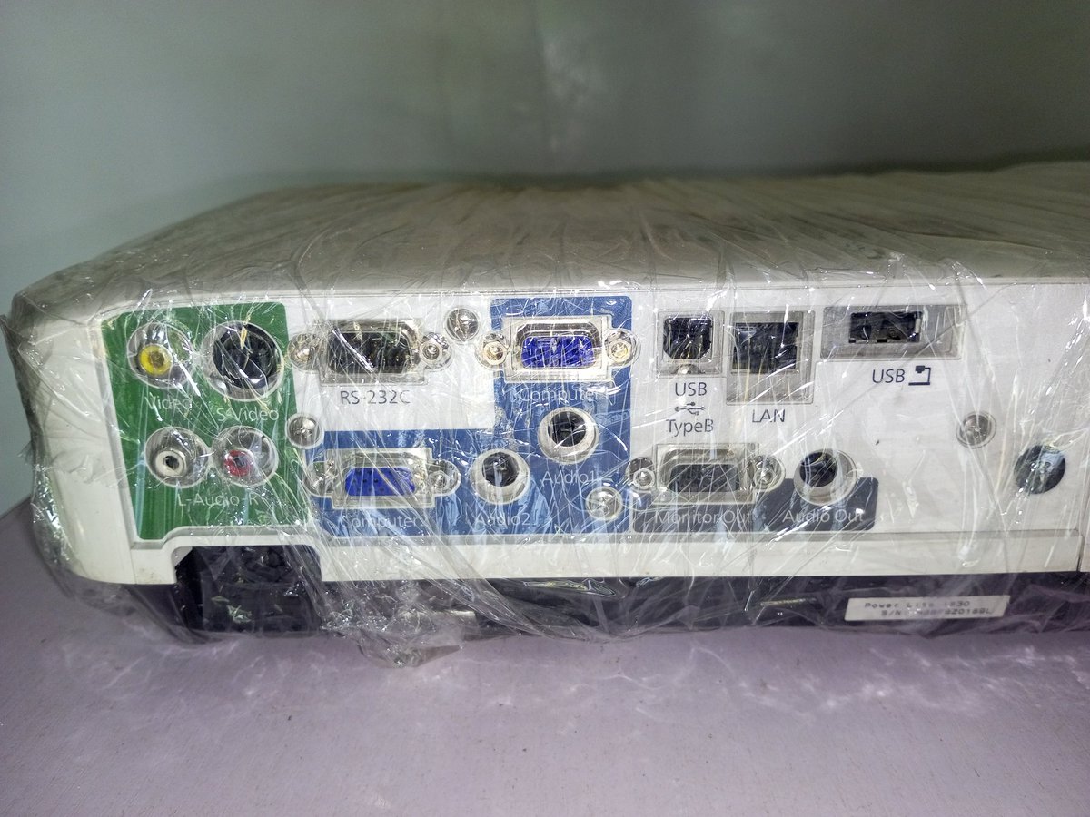 BestProjectplug's tweet image. Epson Powerlite 1830 3500 lumens 3LCD Projector. Call/WhatsApp ☎️ 07041816875 to place your order or visit our office physically at 5 Akinremi street Anifowoshe Computer village Ikeja Lagos.