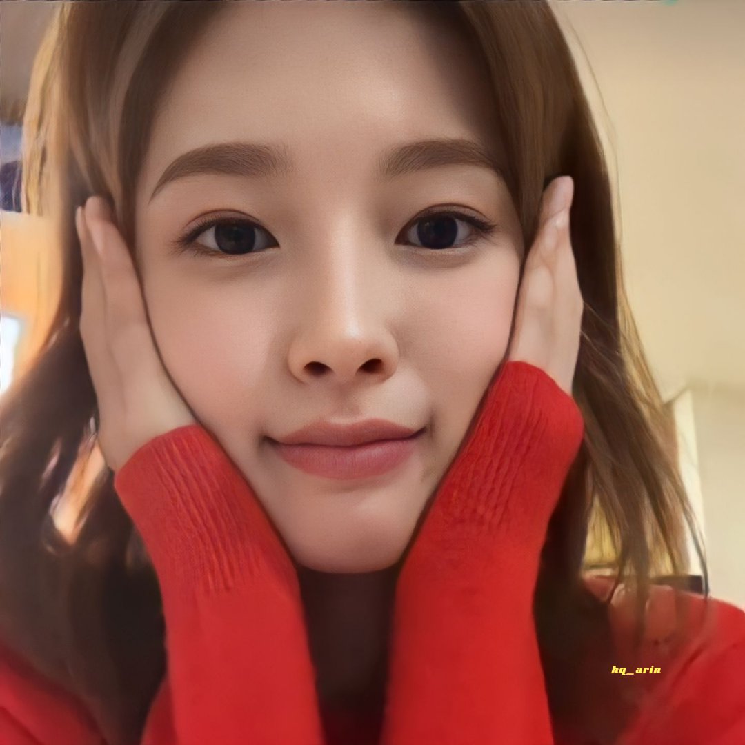 HQ_ARIN's tweet photo. 221016 Arin weverse LIVE

Congratulations for winning Rising Star Award, our 병아린! 💖💖

#ARIN #OHMYGIRL #아린 #오마이걸 @8_OHMYGIRL https://t.co/MNGkAvEXnR