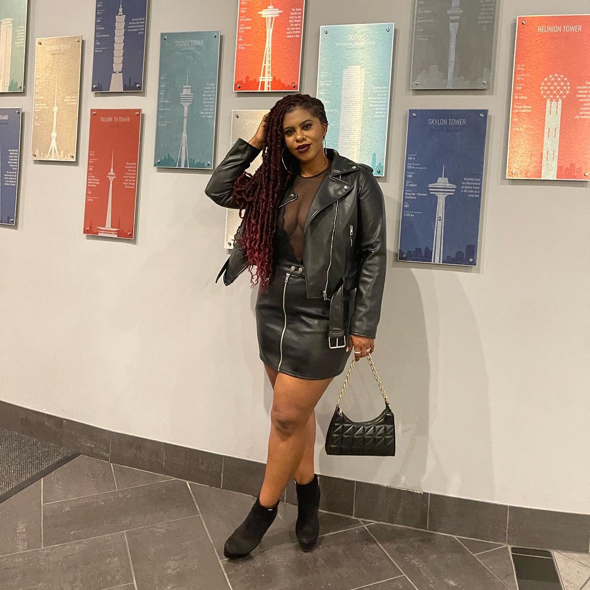 missdeyonce's tweet photo. When in doubt, wear black 🖤🖤🖤 https://t.co/clMt5ikRBu
