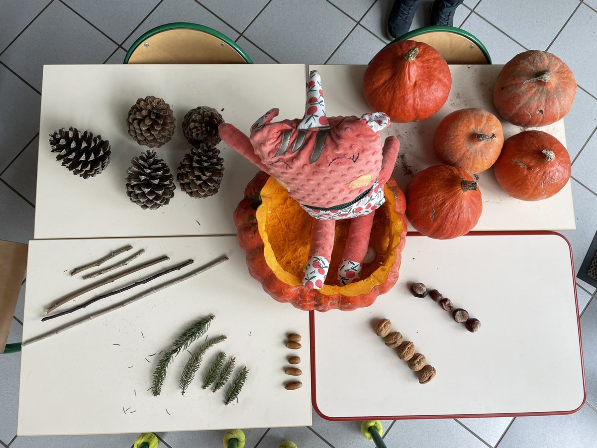 Bonjour <a href="/JosetteRapiette/">MATHebdo➡️🐘@MATHebdo@mastodon.scollectif.fr</a> nous avons créé notre citrouille du 5