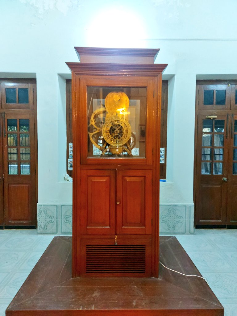 The Story of a Clock (and #Jacobabad).

A thread on one of the most marvellous things I have come across recently.