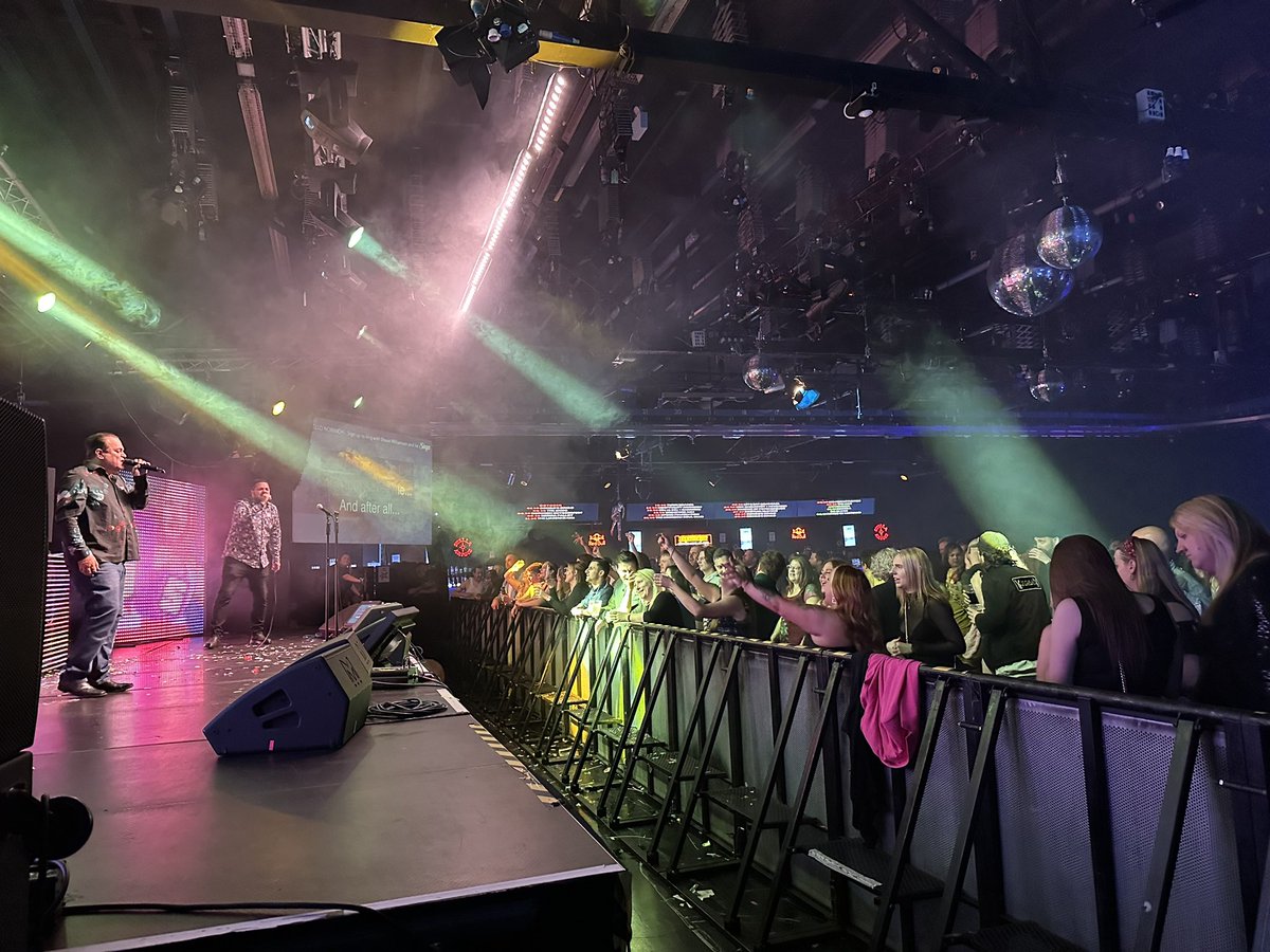 DJFlob's tweet photo. Such a fun night on Saturday with @ShaunWilliamson entertaining us with #barryoke at @EPICNorwich! https://t.co/nbUhBbt2Dw