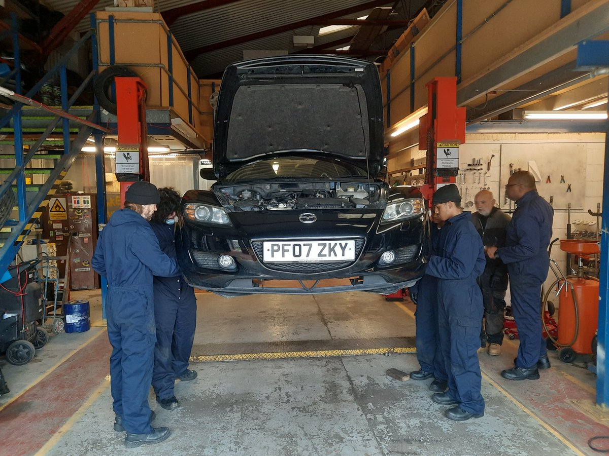 NewhamPrus's tweet photo. Students have now completed the final module for their C&amp;G Level 1 Award in Motor Vehicle Maintenance... Well Done Everyone 
#BrakePads&amp;Discs #CreatingFuturesProgramme 🚙🔧🪛 https://t.co/oMZ4pXg7G8