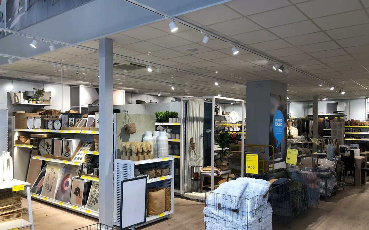 AlexandraRetail's tweet photo. Whether you're looking for soft furnishings, sofas, bedding, office equipment or bedroom furniture, you'll love the selection and prices at JYSK! Get Christmas-ready and head in-store today! https://t.co/KuopGtJkyA