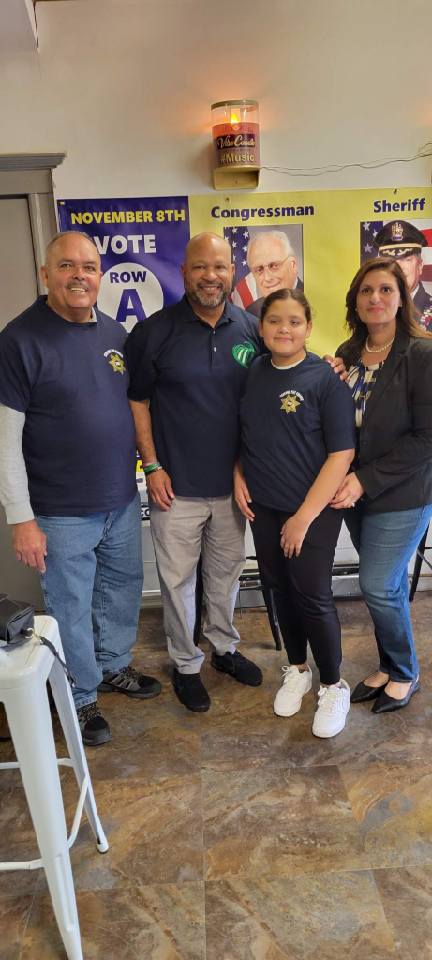 BenjieWimberly's tweet photo. Let's go Haledon Democrats and Mayoral candidate Michael Johnson!!! Passaic County Row A All The Way! #PCDems #LD35 #RowA https://t.co/tOtEY2l8vn