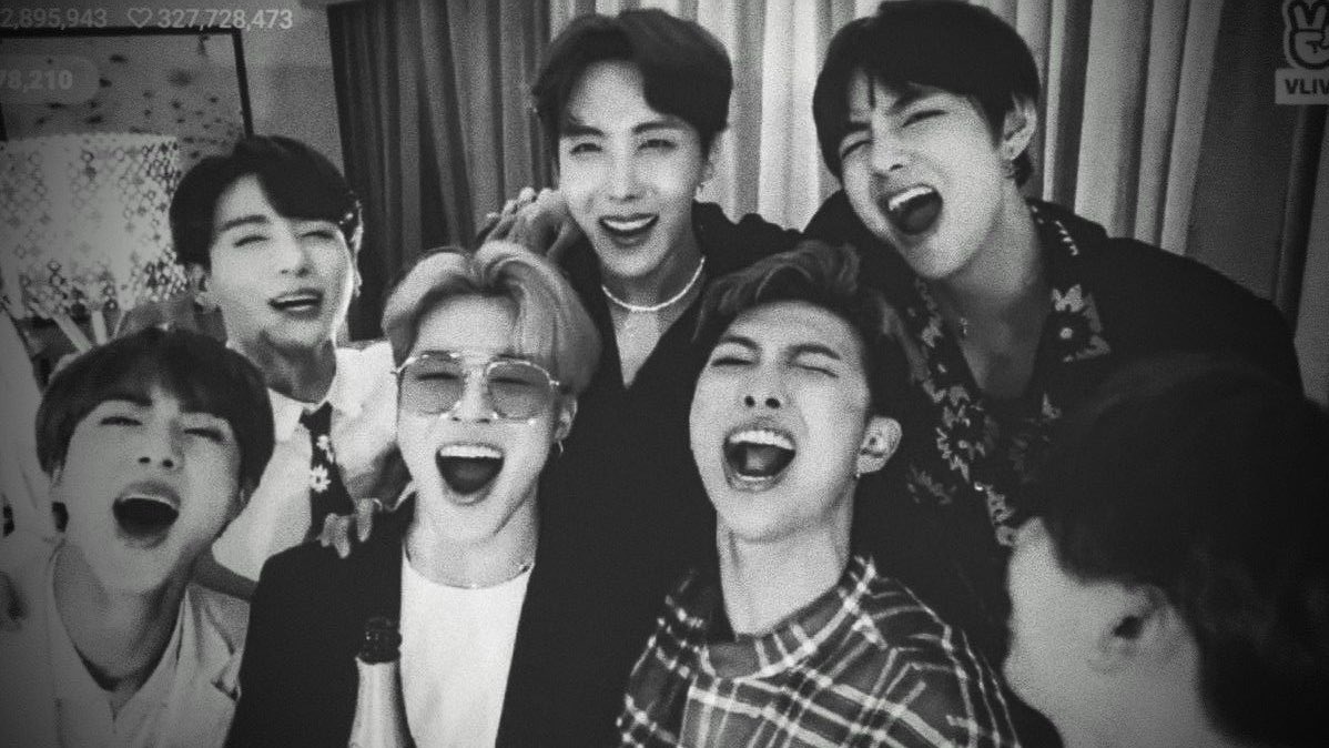 gio 🪐 VAI VER O BTS! tweet media