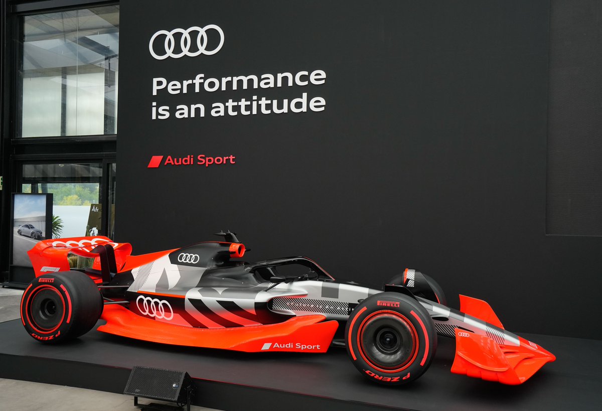 Audi_Prensa's tweet photo. Adam Baker presenta el proyecto de Audi para la Fórmula 1 en Madrid - https://t.co/EbGKpnA64J https://t.co/tAbUwi1wVf