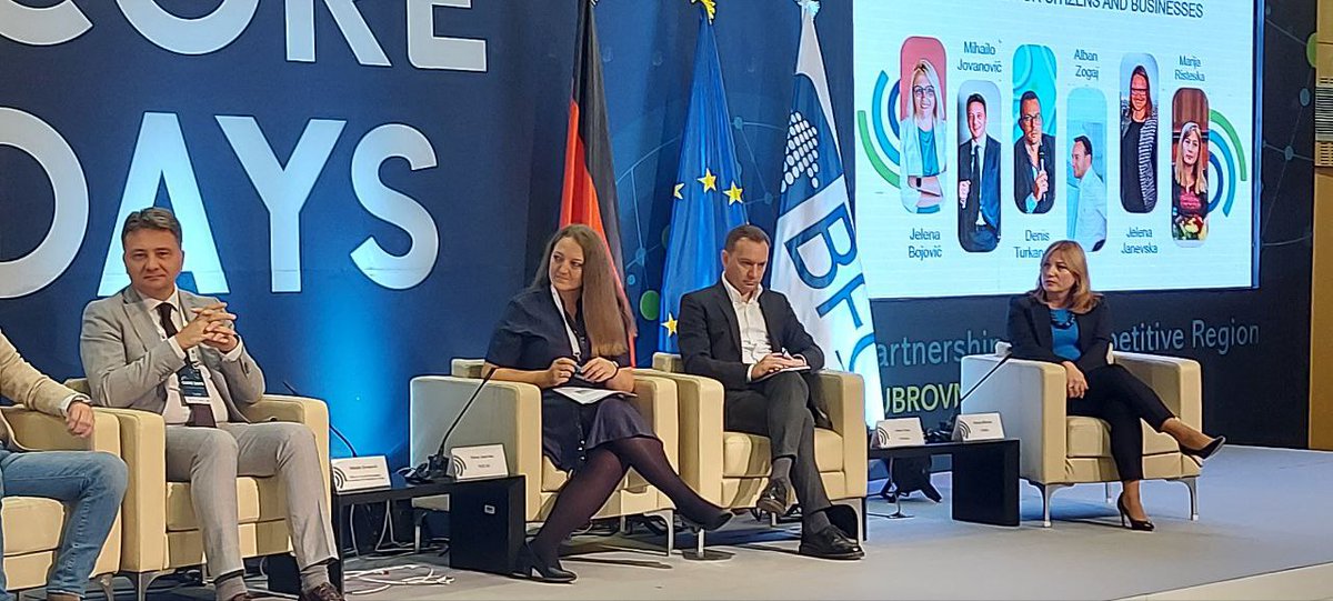 nalas_eu's tweet photo. Janevska: Holistic approach in solving citizens' real life challenges using technology, increasing human and financial capacities of #localgov and improving multilevel governance are cornerstones of successful implementation of #smartcity concept in SEE. @naled_serbia #COREDays https://t.co/zqqGu5KvHG