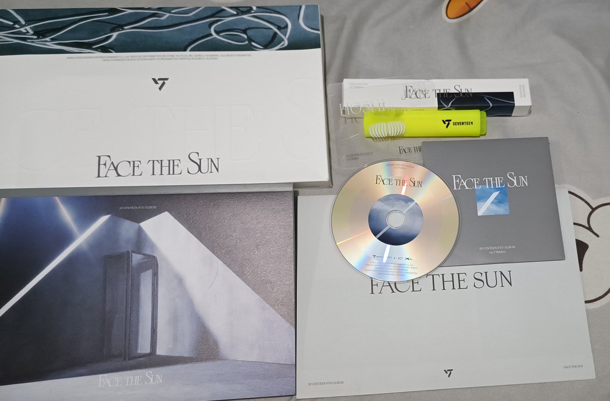 PH 🇵🇭 ONLY

PRELOVED SEVENTEEN FACE THE SUN ALBUM GIVEAWAY

1 winner of each:
Shadow Version
Ray Version

(photobook, highlighter, cd and lyrics book only) 

rt + like to join 
Reply a meme of ur bias &amp; ur fave SVT song 
Ends on October 30

#SEVENTEEN #세븐틴
