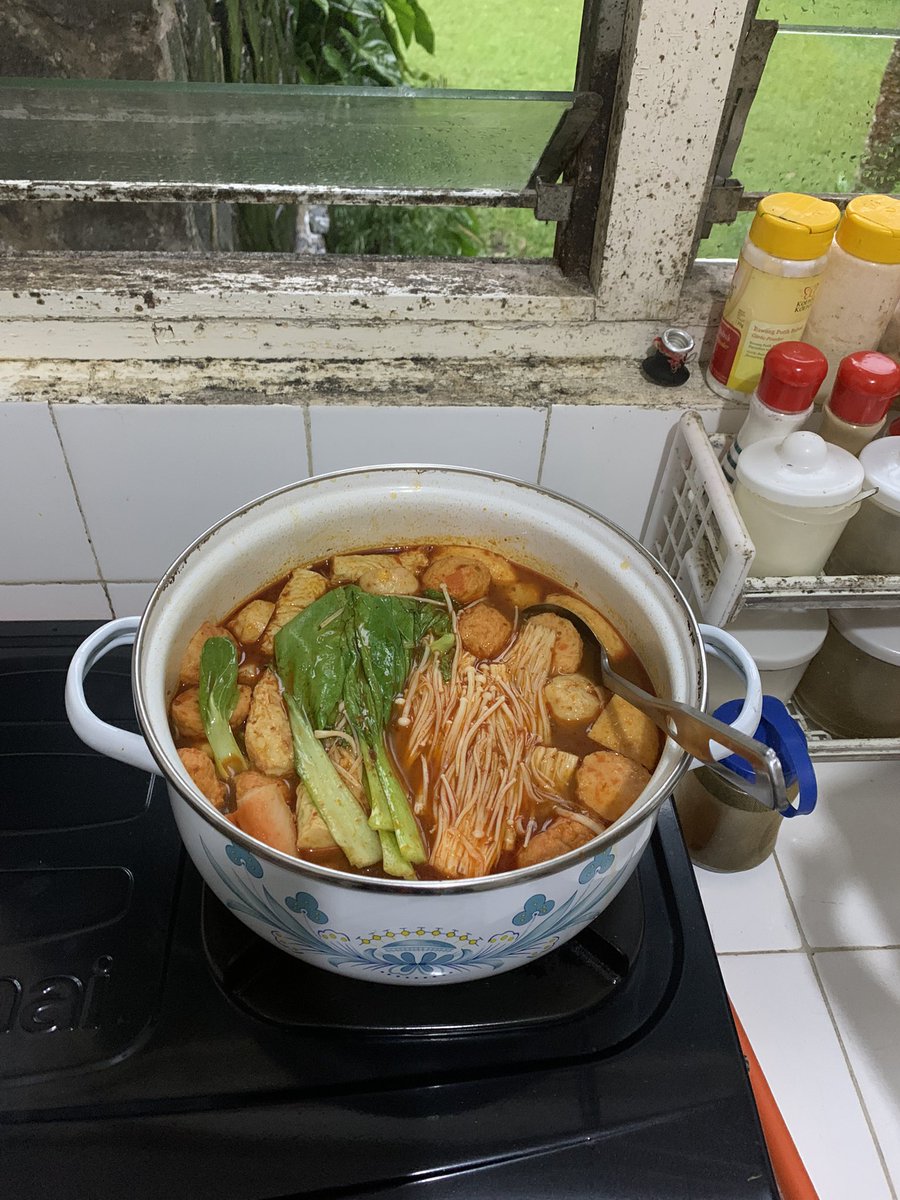 Karena banyak yang minta, kukabulkan keinginan kalian✨

RESEP SUKI YANG AKU DAN TEMENKU BIKIN.

-A THREAD-