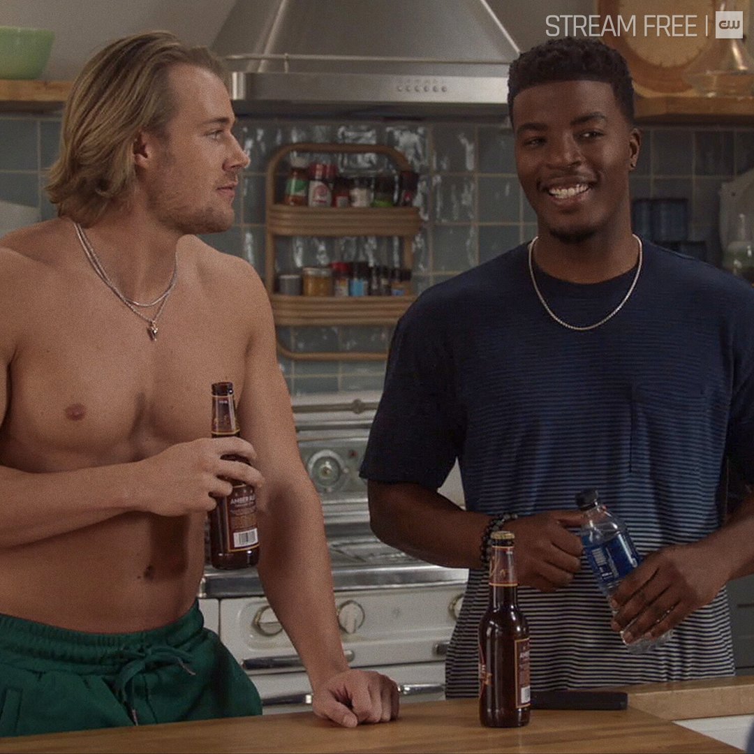 Looks like it's time to finally embrace college life. A new episode of #AllAmerican airs tonight at 8/7c! Stream free tomorrow on The CW.