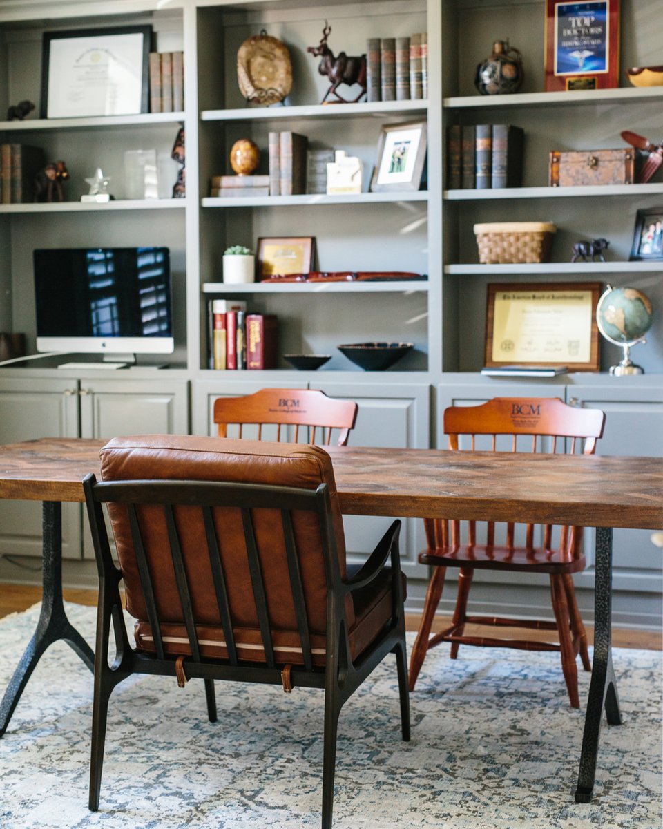 It's Monday. Wake Up, Drink Coffee, Slay Goals.
.
.
.
📸 Katie Jameson #jointhebandd #interiordesign #design #interior #homedecor #architecture #realestate #bedroom #livingroom #beautiful #home #decor #interiors #homedesign #interiordesigner #furniture #decoration #luxury #inte