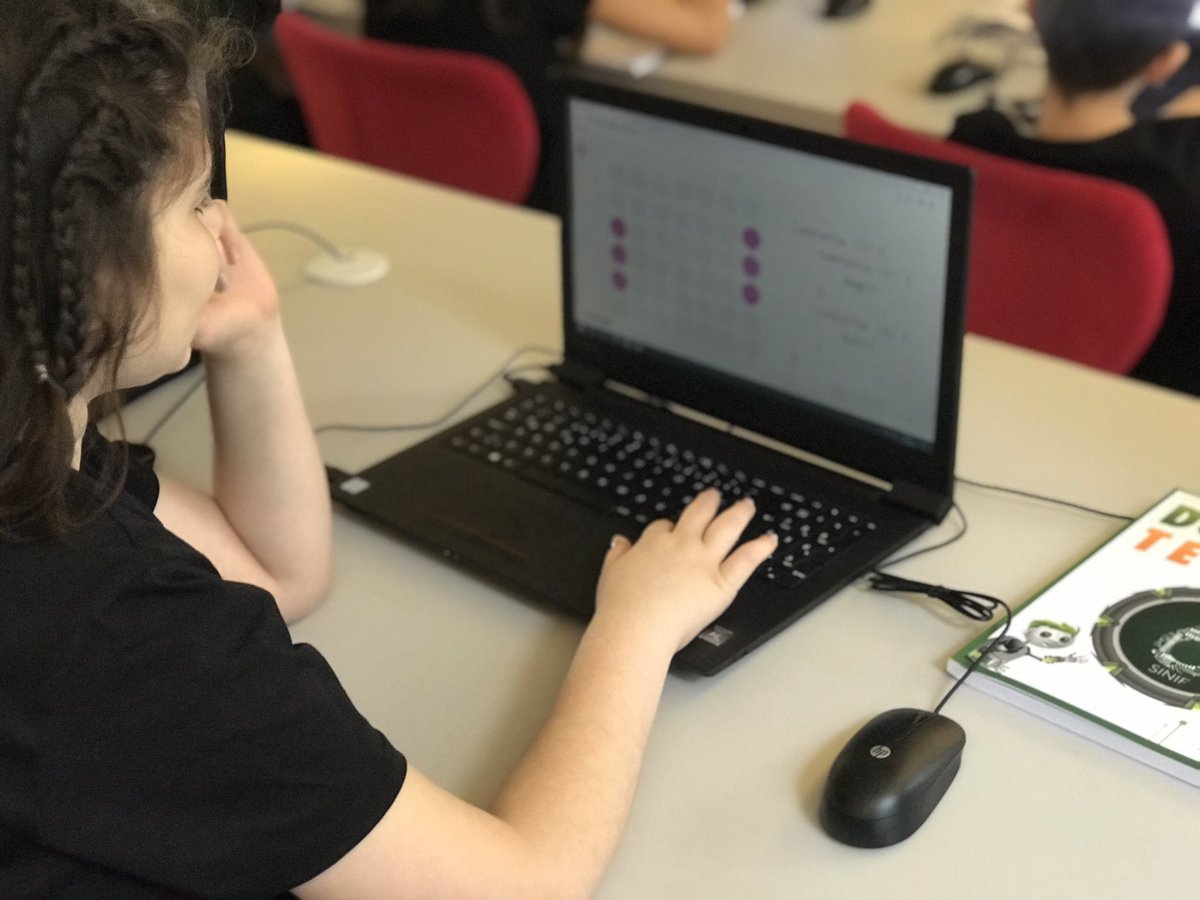 Kodlama ve Robotik dersinde 6.sınıf öğrencilerimiz yönergeleri kullanmak kodlama ile ilgili verilen görevlerini yerine getirdiler. DOĞA’mızda kodlama var! #dogatech <a href="/DogaOkullari/">Doğa Koleji</a> <a href="/KurtkoyDoga/">Kurtköy Doğa Koleji</a> <a href="/mineasinan/">Mine Sinan</a> <a href="/baris__bilir/">Barış Bilir</a> <a href="/avciufukyilmaz/">Avcı Ufuk Yılmaz</a> <a href="/Safakgedik1/">Şafak Gedik</a>