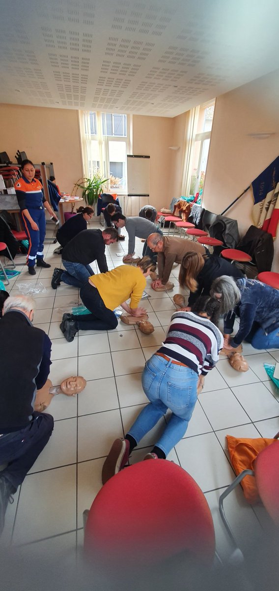 Merci à nos nombreux sociétaires <a href="/Matmut/">Matmut</a> venus samedi s'initier aux #GestesPremiersSecours avec le kit #MiniAnne.