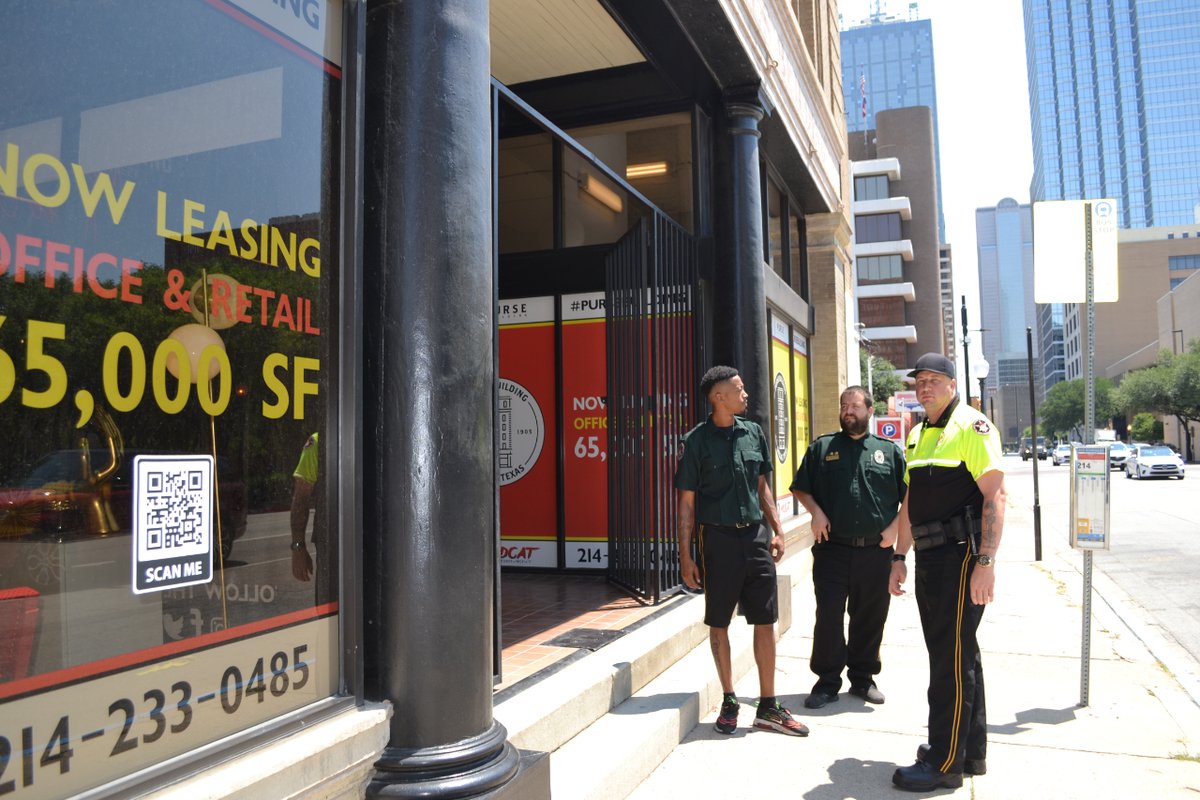 PurseBdgDallas's tweet image. Did you know that we have our own dedicated neighborhood public safety program?

The West End Public Safety Team patrols 7 days a week making it one of the safest neighborhoods in downtown Dallas.

#PurseBuilding #WildcatMgmt #LiveWorkPlay #Neighborhood #DfwRealEstate #RealEstate