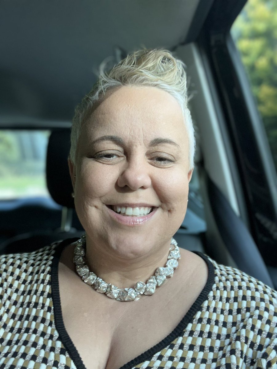 acserrao76's tweet photo. Todays the day heading to #DisabilityPower100 @ShawTrust event being held at @landmarklondon
Of course today out of all days Comcab were too early so we had to cancel and rebook 🙈
Thank you @SimonHarrisonUK and the wonderful Charlotte for getting my #IceFlow jewellery fixed https://t.co/sE6GXL6dSq