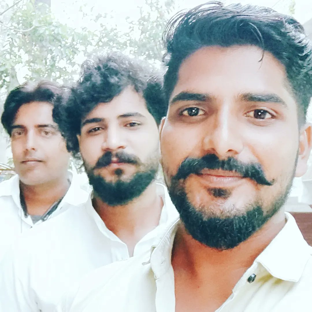 katariya_07's tweet photo. दोस्तों से कभी Problem शेयर नहीं करनी चाहिए, कमीने ऐसे ऐसे Solution देते हैं की बन्दा प्रॉब्लम ही भूल जाता है
@abhijatav07 @katariya_07
#mr_abhi #bhimarmy #katariya07 https://t.co/0gfD3Csppi