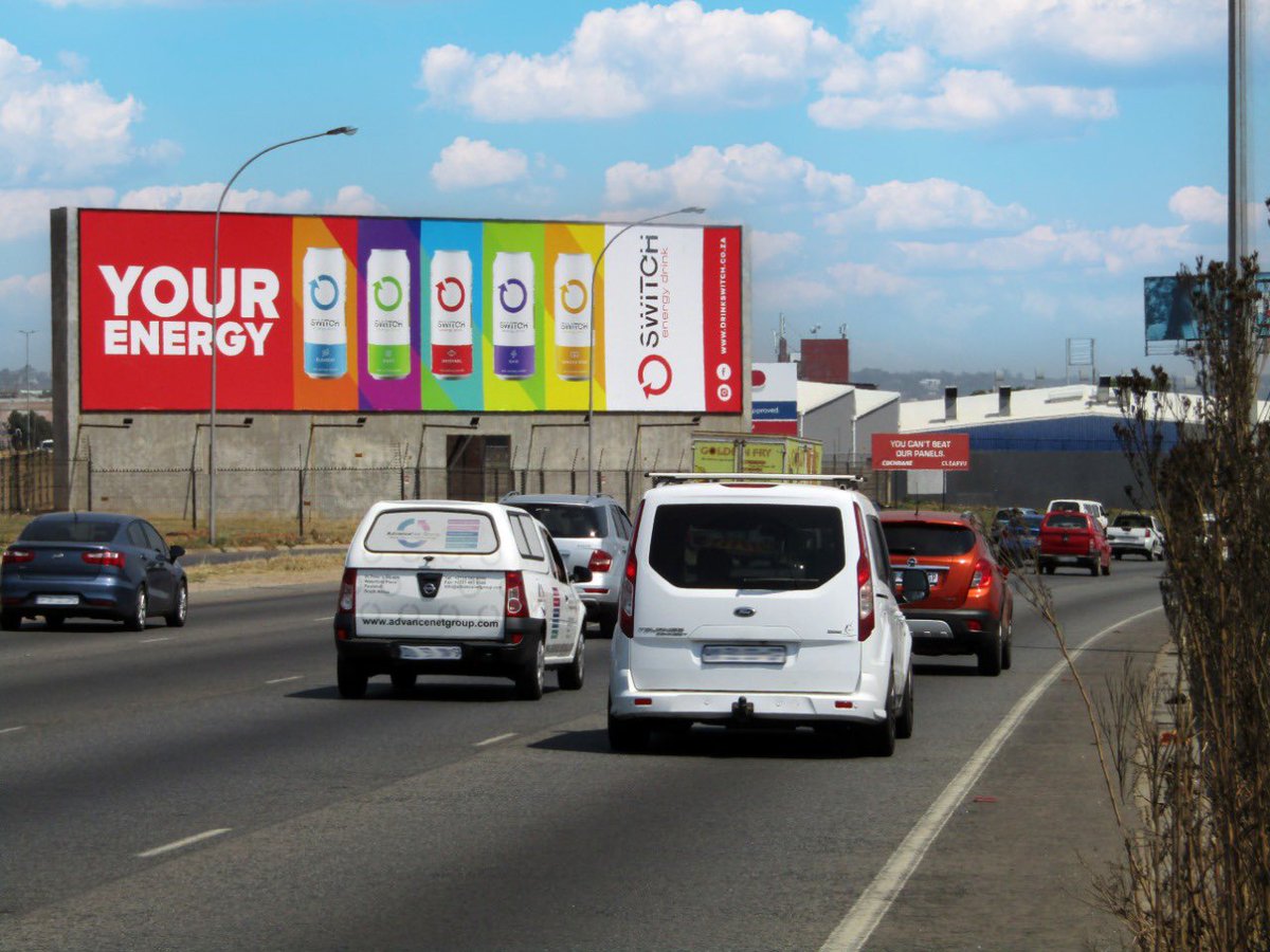Switch Energy Drink brightening up our wall site in Marlboro, Johannesburg. 

This iconic site faces traffic traveling South on the M1 Freeway between Woodmead Drive at the Marlboro offramp, Sandton.

#outdoor #advertising #ooh #switch #colorful #energydrink #jinja