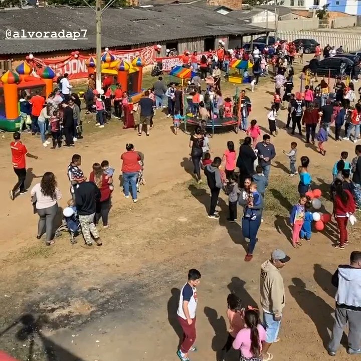 SCIAlvoradaP7's tweet photo. No último sábado, no bairro Aparecida, realizamos a ação de dia das crianças.
Uma tarde de muita diversão e comida para a criançada.
Nosso dever é sempre ajudar o povo da comunidade.
Agradecemos o apoio do CTG tradição e também do Vereador, Rodrigo Schim.
#OSDONOSDACIDADE https://t.co/AjcyFNjgKS