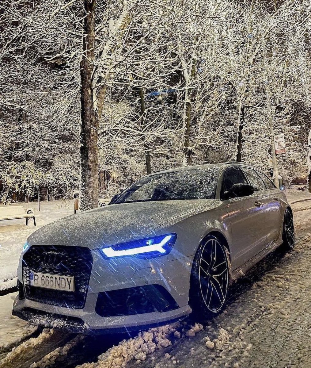 FastCarsWorld's tweet photo. Audi RS6 ✨ https://t.co/UmCRlWL6rr