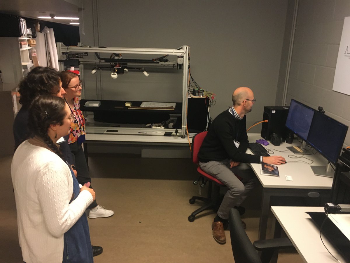 OxConGroup's tweet photo. What a fantastic tour last week, hosted by @bodleianlibs Senior Photographer and ARCHiOx Project Lead John Barrett. It was fascinating to learn more about the 3D imaging of collections taking place in collaboration with @FactumFound , and to see some of the results 🤩 https://t.co/19DsEyRvRk