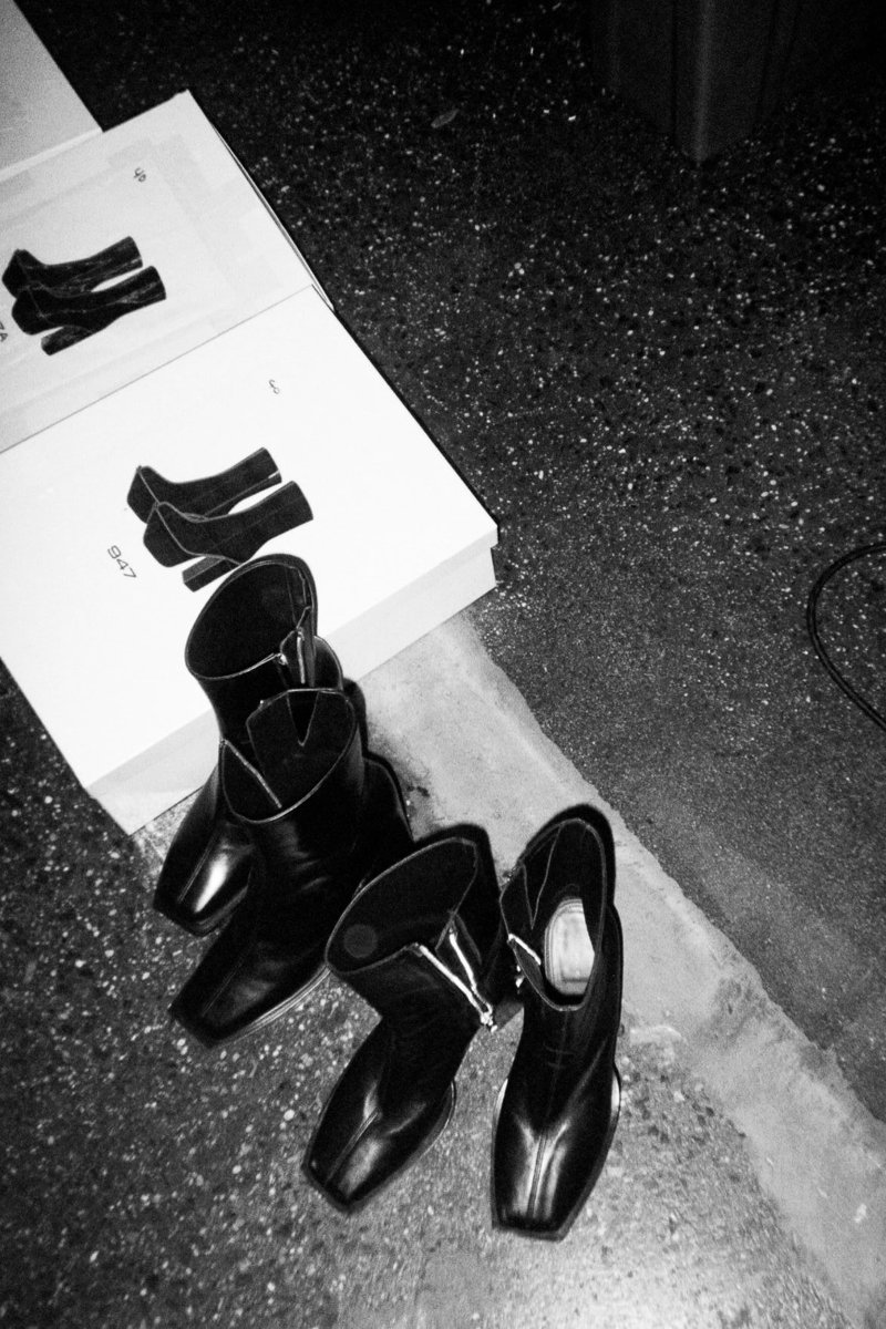 khmerisam's tweet photo. peter do ss23 behind the scenes, photographed by me https://t.co/63G5oz1Fhe