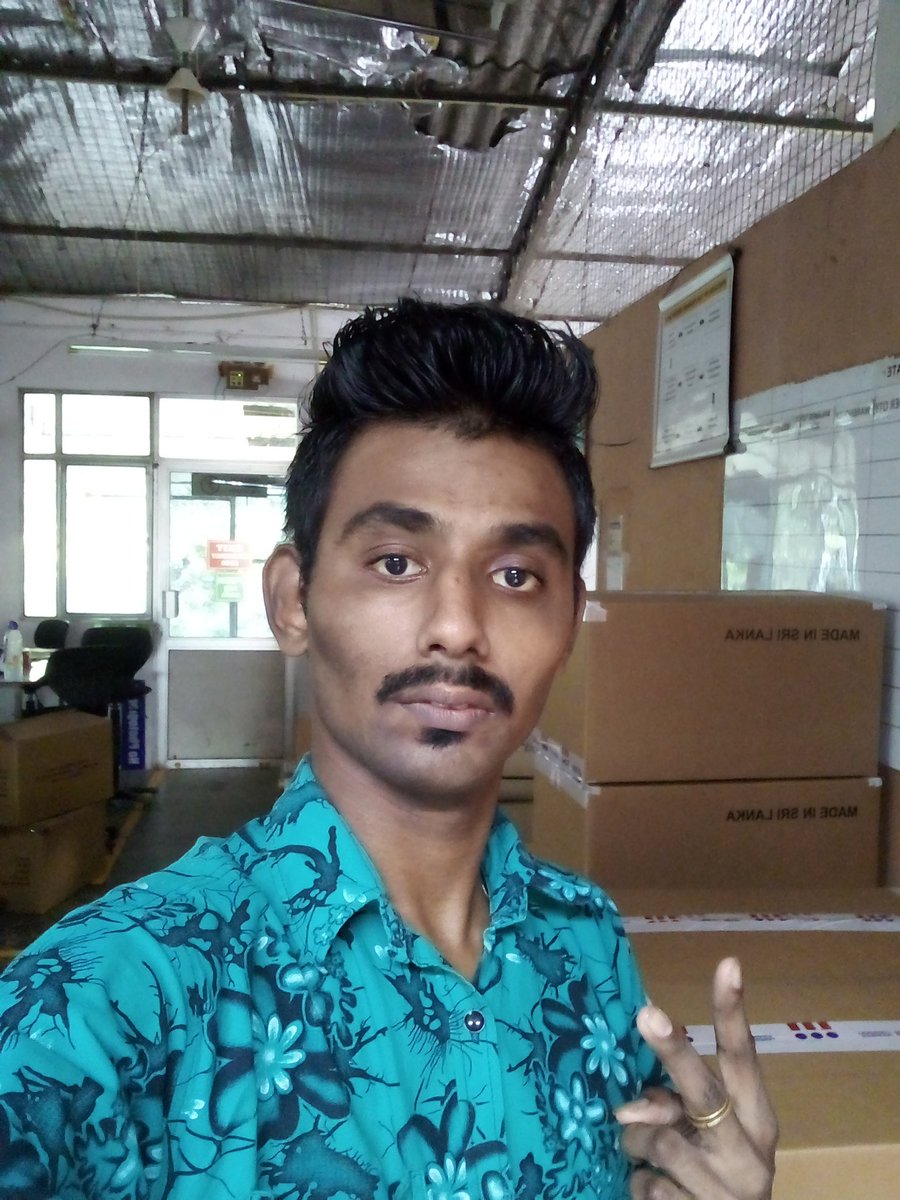 DilanThusitha2's tweet photo. @DilanThush1 070.1575768 iom Hii https://t.co/WbW7mdKdeX