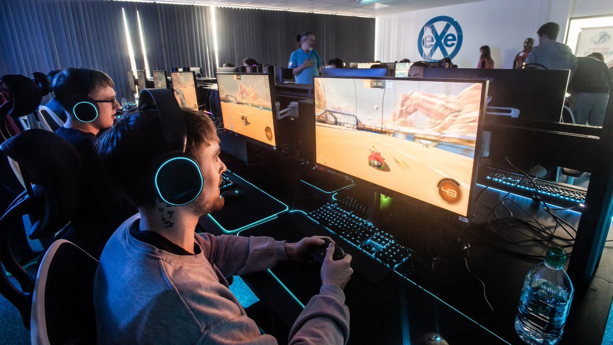 TechSWofficial's tweet image. 🎮 80 teams
🏫 5 colleges
🏆 1 winner

🎉It’s the #EsportsFestival 2023

Get involved - sign up your team now: buff.ly/3MGryr5 

@ExeterCollege @CornwallCollege @sgs_college @BTC_Coll @cityplym