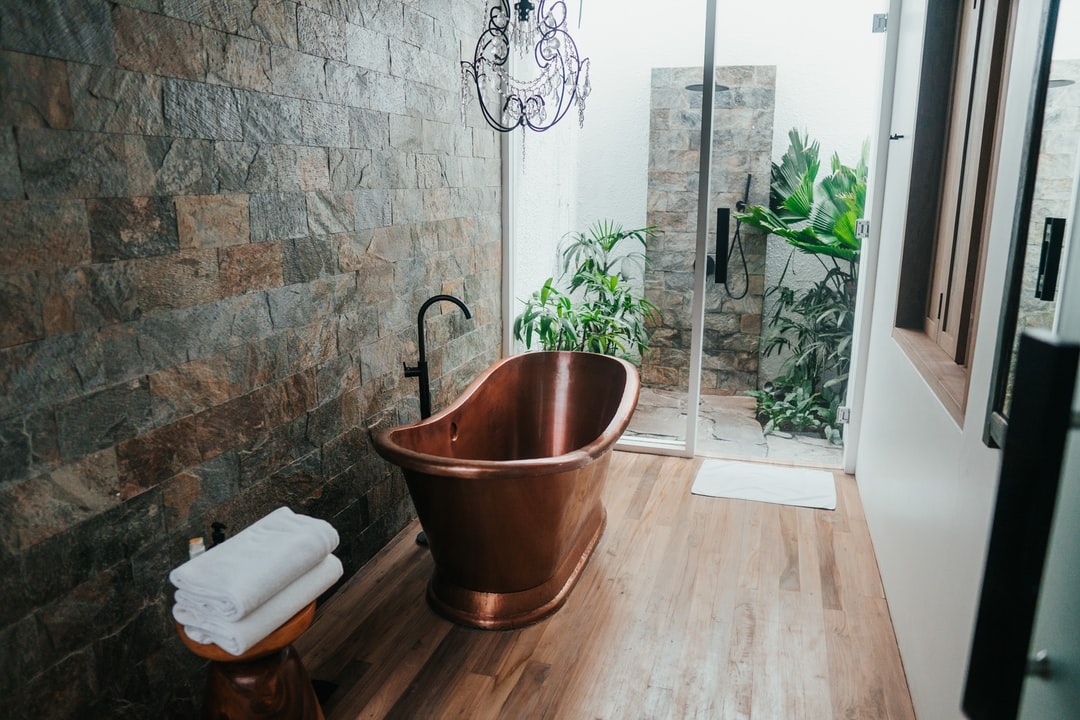 shawandasoldit's tweet photo. Which bathroom would you choose? 1 or 2?

#Homedecor #bathroom #bathroomstyle #bathroomreno #dcbathrooms #tub #home #house #interiordesign #homestyle #homestaging #livingroom #luxuryliving #dcstyle #dcliving  #dcstyling #dchomestaging #homeselling #interiors ⁠ https://t.co/rkK5H1c6lk