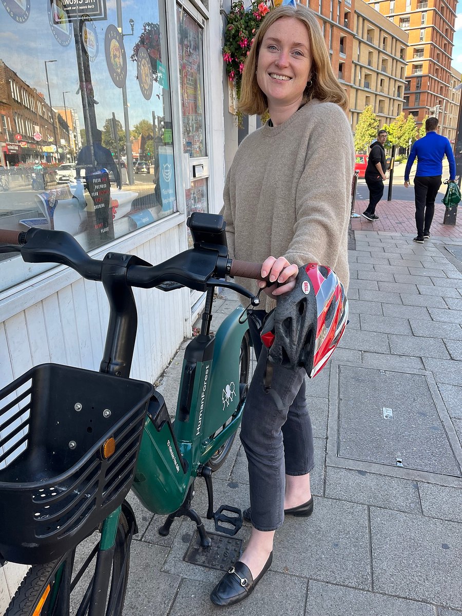 SuttonCouncil's tweet photo. Seen our shiny new #HumanForest e-bikes around Sutton and want to know more? Then join our taster event tomorrow! The team will show you how to get started and give you FREE ride codes
📅 18 October
⏰ 2-5.30pm
📍Trinity Square, Sutton town centre
https://t.co/DzMUB6wJd6 https://t.co/LtGNfNItFD