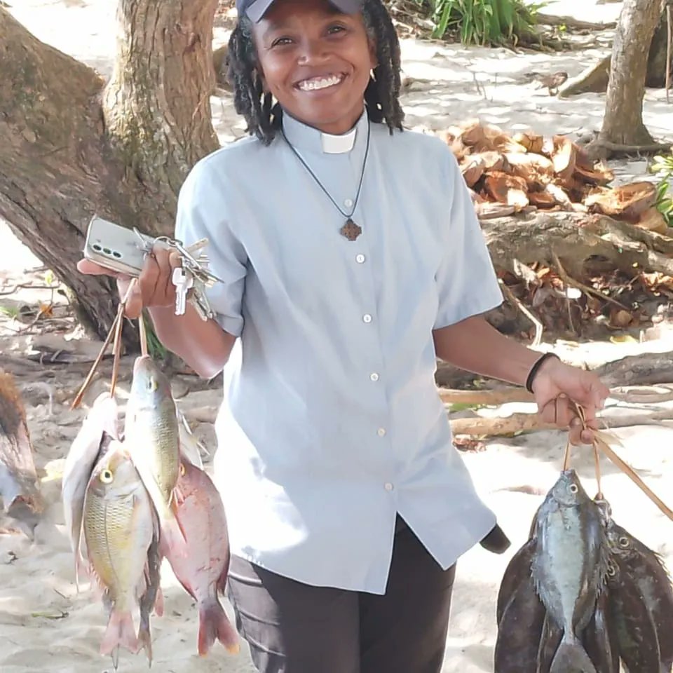 kulChris's tweet photo. Monday blessing... fresh catch from fisherman... 🙏🏾 https://t.co/Ta6FAsrW26