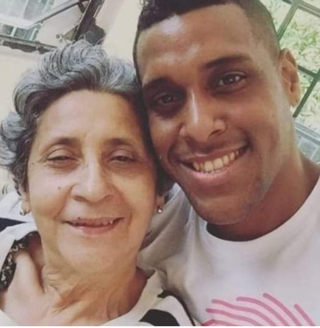 TheNancyRoc's tweet photo. Cette demande est celle de Roseline Benjamin , la mère de #Mikaben. …plus de plaintes, de regrets aidons Mika à aller vers la lumière🙏❤️ https://t.co/uftGmCPeAf