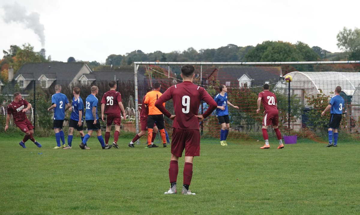 ScotAmFAEast's tweet photo. Linlithgow's winning goal from Saturday's Only Sport East of Scotland Cup 1st Round tie: Braehead (Blue/Black) v Linlithgow Rose Community (Maroon) - Picture courtesy of Gerry Moore (S&amp;DAFA)
@OnlySport @ScotAmFA @DafaofficialS @CaledonianAFA @csaflofficial @LEAFA_Official https://t.co/8qDOEQ9N0m