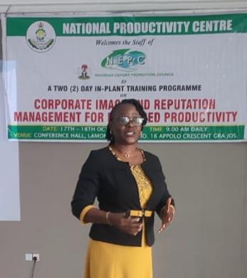 NgProductivity's tweet photo. The Director/Head, Productivity Capability Building Department, Dr. (Mrs.) Titilola Oshati presenting her speech to the participants. #NPC #Productivity #ngproductivity #NPCmediateam https://t.co/9U7ohdJzfW