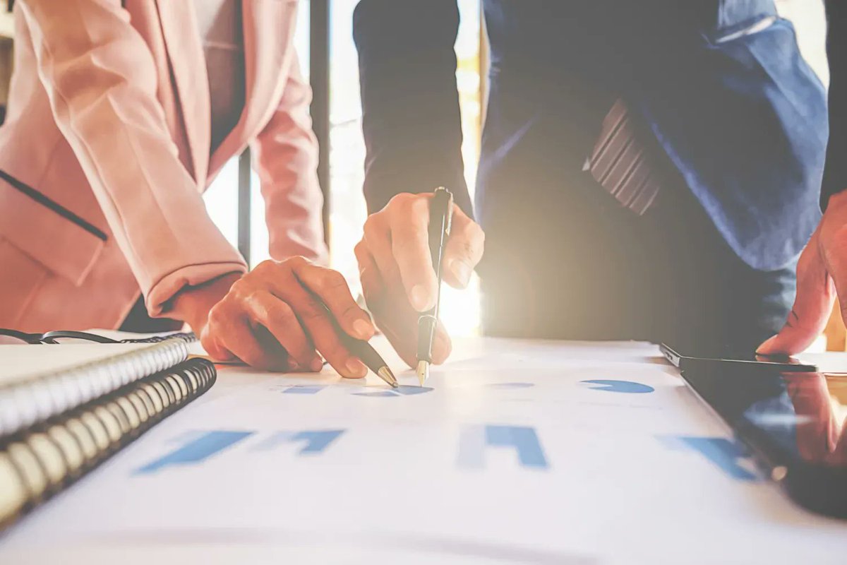 BuildingLincoln's tweet photo. In recent years, project managers have taken on a stronger role in overseeing the operations of a project, managing changes, and mitigating risks. Here's a look at the key responsibilities of an electrical project manager. https://t.co/cLfpm08Gyj https://t.co/pGUeWjmDVI