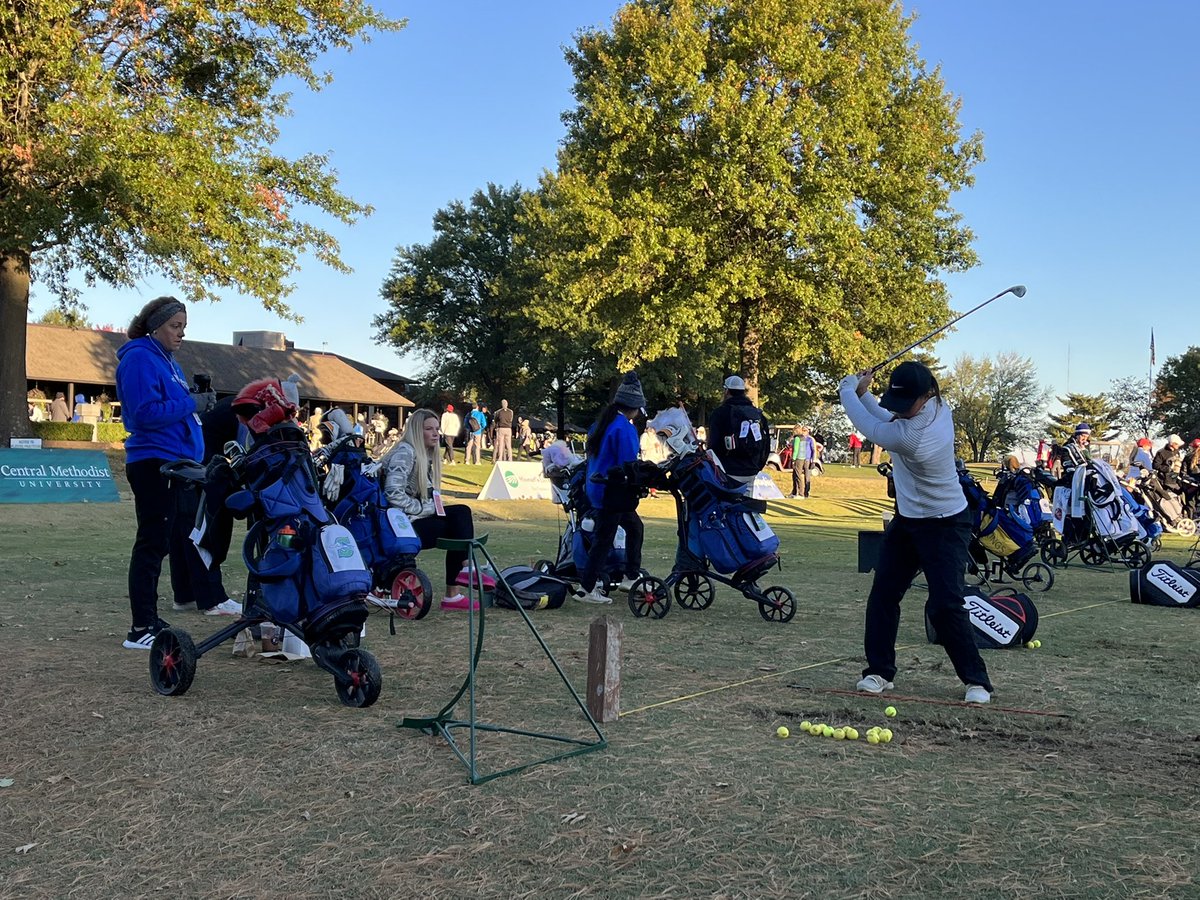 CoachEnrightBSS's tweet photo. Class 4 @MSHSAAOrg Girls Golf State Championship, Day 1 about to get underway with a chilly 🥶 start here in Joplin. #JagsAtState #GoJags https://t.co/dnmdOF69XH