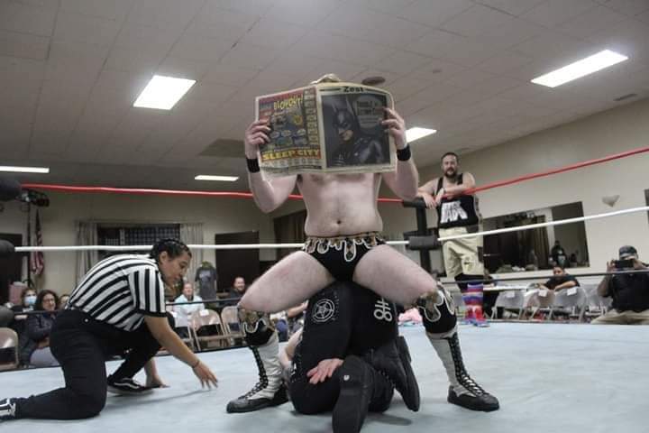 StepdadsWrestle's tweet photo. Finding time to read the newspaper.
@etwct2011 @NotDMorgan
@PLAYBOYjbusta @Picture_Dave
#iwtv #independentwrestling #WWE #aew #ImpactWrestling #wweraw #nwa #gcw #wrestlingopen #aewdynamite #nxt #survivorseries #BeyondWrestling #NortheastWrestling #LimitlessWrestling #2TW https://t.co/tBUUQPfLDQ