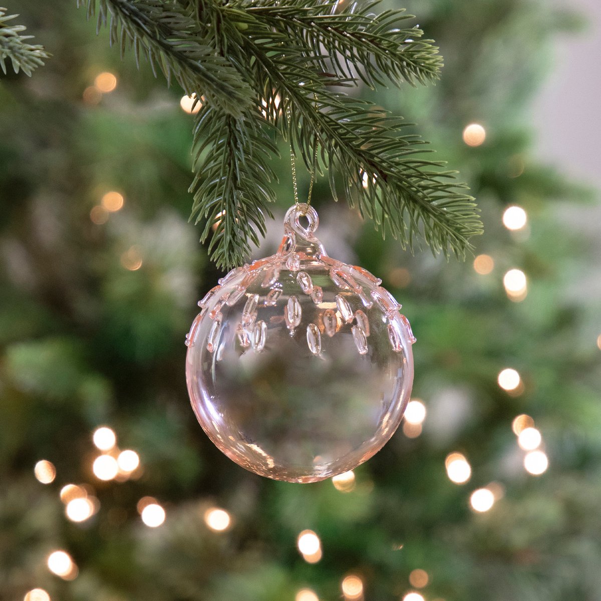 ChristmasCenter's tweet photo. Have fun shopping for ornaments this year and get inspired with looks like this. #christmastreedecor 
https://t.co/w6nXRNZ0W6 https://t.co/hENMshDK4T
