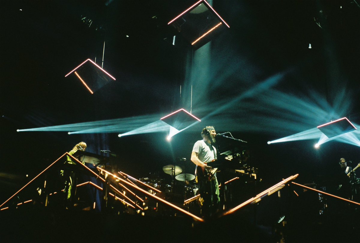 ProspektAaron's tweet photo. Bon Iver, 3 Arena, Dublin 16/10/22 https://t.co/TgW41khL6B