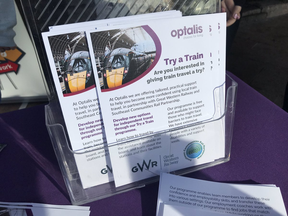 CommunityRail's tweet photo. We’ve been at Maidenhead celebrating the success of members @Optalis & @SoutheastCRP delivering the #TryATrain programme with @GWRHelp which has helped many people (inc first time users) gain confidence and giving them independence in travel. Local MP @theresa_may joined in. ^DW https://t.co/cnePrtXPmm